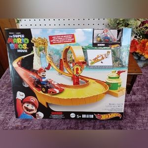 Hot Wheels Mario Kart / Jungle Kingdom Raceway